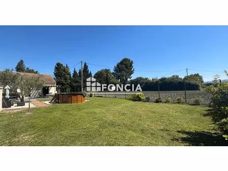 exclusivité foncia  mas de 138 m2 sur terrain de 700 m2 avec vue sur les champs  garage pr