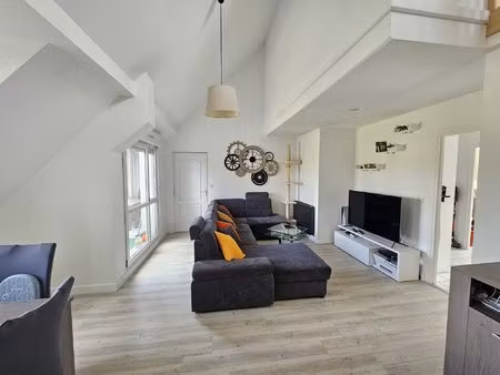 superbe f4 en duplex