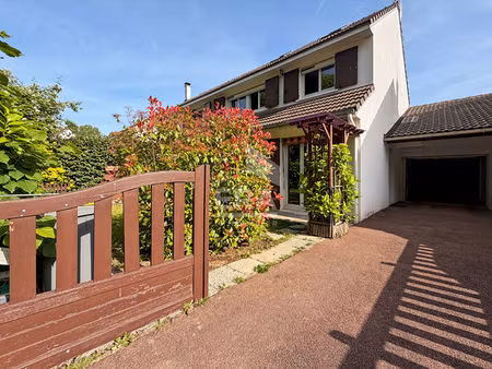 maison evry courcouronnes 6 pièce(s) 130.82 m2