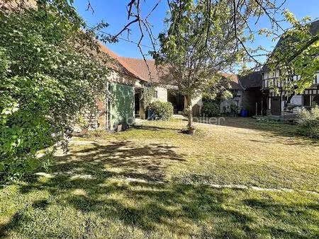 corps de ferme de 1 810 m² à pontoise