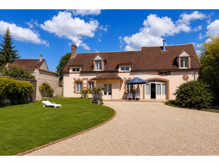 maison 9 pièces - 238 m²
