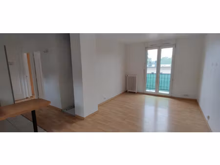 f3 47m2 yerres centre-ville