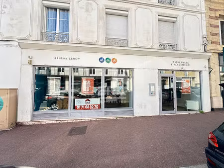 a louer local commercial pontoise 160 m²