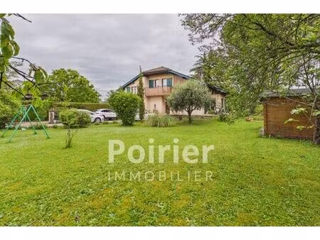 maison de luxe en vente à publier  auvergne-rhône-alpes