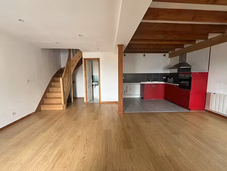 maison de ville 3 pièces 72 m² à louer lésigny 86270 ? | era immobilier