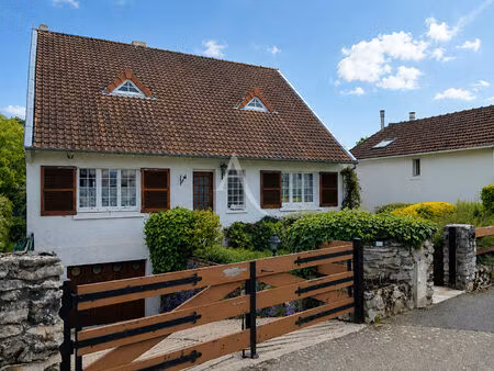 vente maison 8 pièces  150.00m²  thorigny