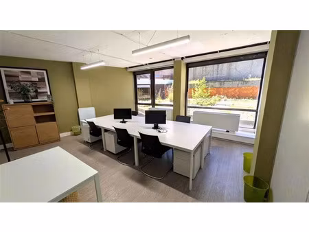location bureau st cloud 150 m²