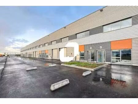 location local d’activités le thillay 95500 360m² à 6776m²