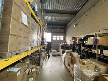 location local d'activités tremblay en france 280 m²