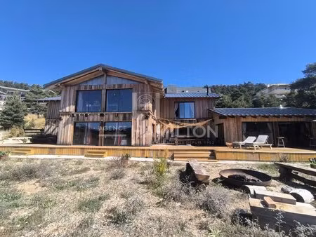 gréolière-les-neiges : chalet de luxe