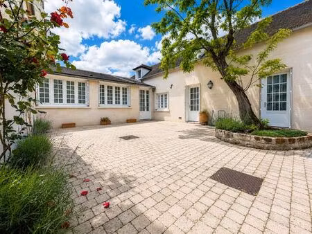 duplex de prestige de 131 m2 en vente chantilly  hauts-de-france