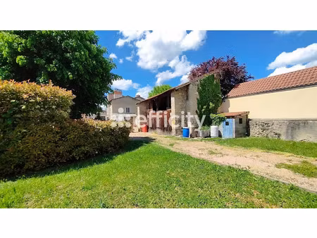 vente maison 4 pièces 99 m² à aigueperse (63260)  129 000 €