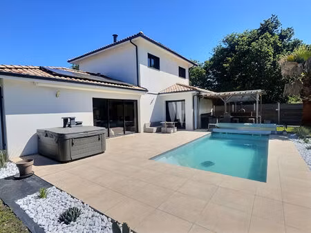 achat maison 7 pièces 143m²