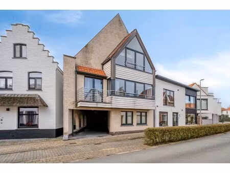 opbrengsteigendom met 3 instapklare appartementen in oud knokke