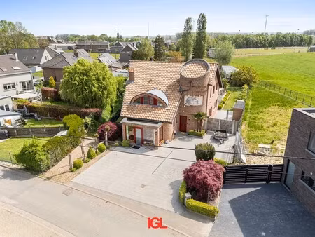 villa met groot terrein (24a29ca)  serres  vijver en overdekt zwembad