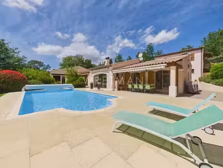 villa saint-paul-en-forêt - 7 chambres - 266m²