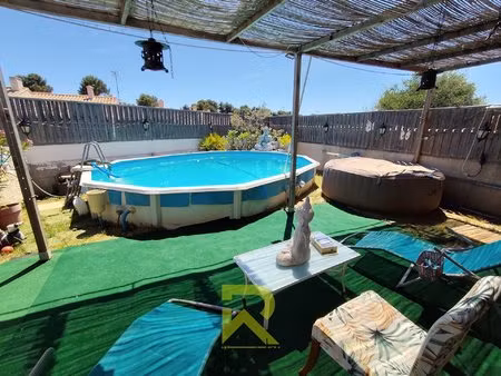 villa plain pied  garage  piscine.
