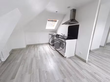 location appartement 2 pièces 29 m2 à saint-quentin