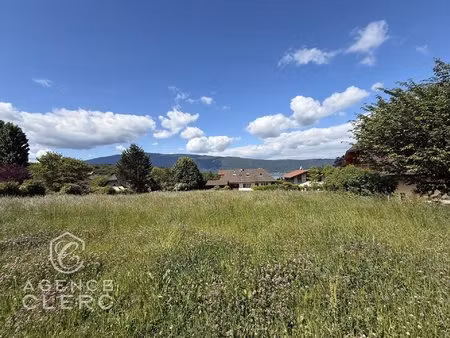 menthon-st-bernard  beau terrain constructible