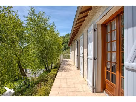 vente maison 7 pièces 174 m² à lachapelle-auzac (46200)  239 000 €