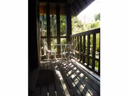 studio meublé dans cadre de verdure le vaudreuil