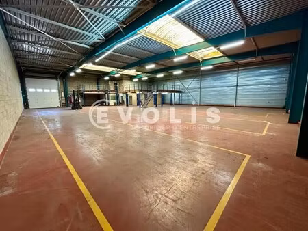 location local d’activités lisses 91090 1220m²