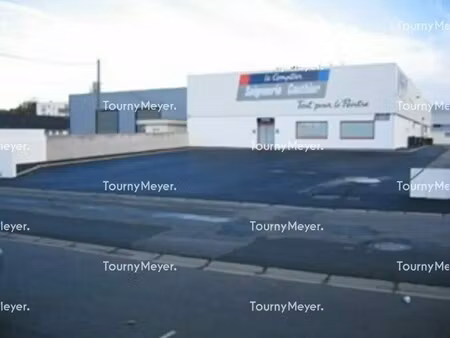location local d’activités lorient 56100 290m²