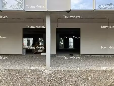 location local d’activités bruges 33520 231m² à 468m²