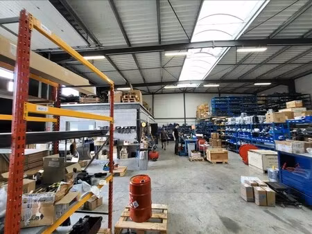 location local d’activités bayonne 64100 590m² à 1497m²