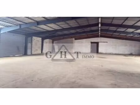 vente entrepôt meaux 77100 2277m²