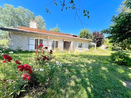 vente maison 4 pièces 133 m² chaniers (17610)