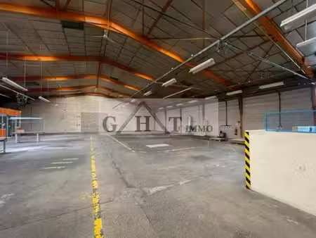 vente entrepôt mareuil-lès-meaux 77100 1892m²
