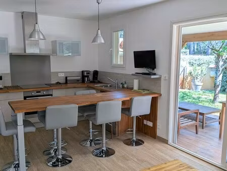 maison familiale avec dépendance locative  piscine et prestatio