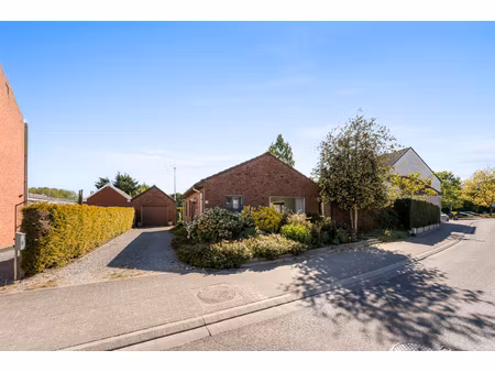 huis te koop in beigem met 2 slaapkamers