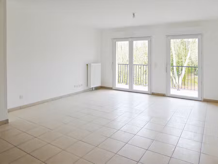 location appartement 2 pièces  44.39m²  baulne