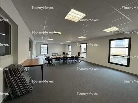location bureaux 60 m² à 839 m²