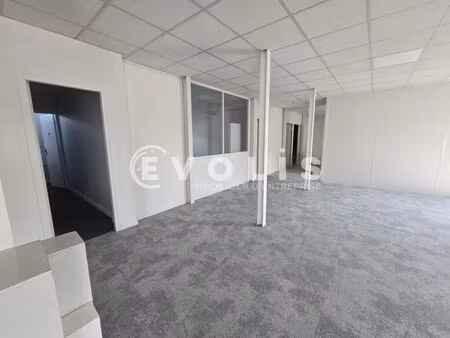 location bureaux 60 m² à 403 m²