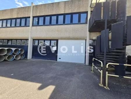 location local d'activités 92 m² à 367 m²