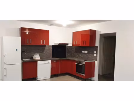 location appartement 4 pièces 86 m² à sainte-foy-la-grande (33220)