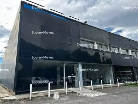 location commerce lattes 34970 390m²