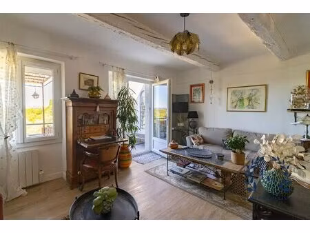maison rénovée avec terrasse plein sud et vue panoramique