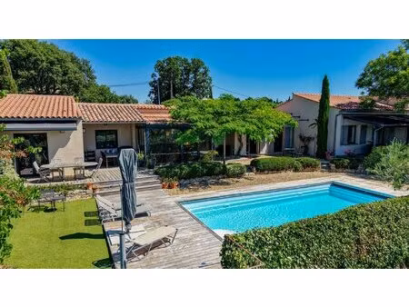 flayosc villa de 200m2 de plain pied avec 4 chambres et piscine