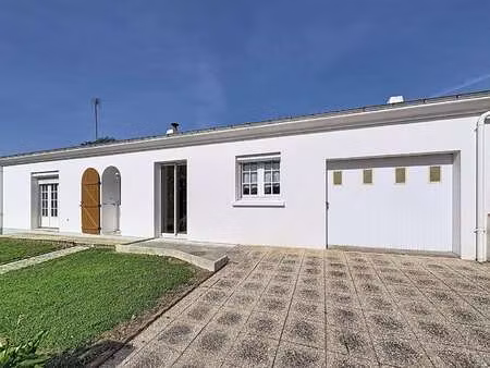 vente maison à la garnache (85710) : à vendre / 97m² la garnache
