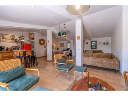 location maison 3 pièces 108 m² à saint-benoît (97470)