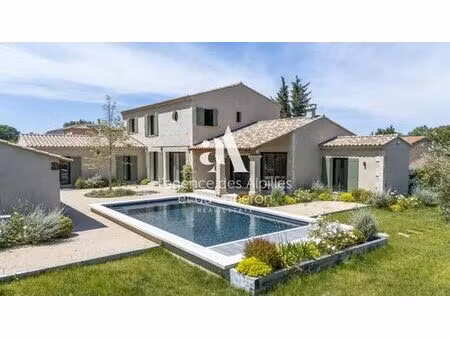 maison de campagne de luxe de 8 pièces en location saint-rémy-de-provence  provence-alpes-