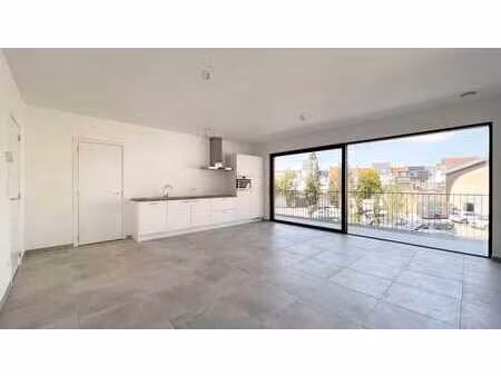 appartement neuf de 2 chambres au centre de wilrijk