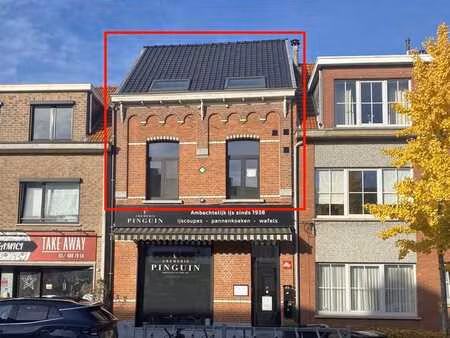 duplex appartement in het centrum van 's-gravenwezel