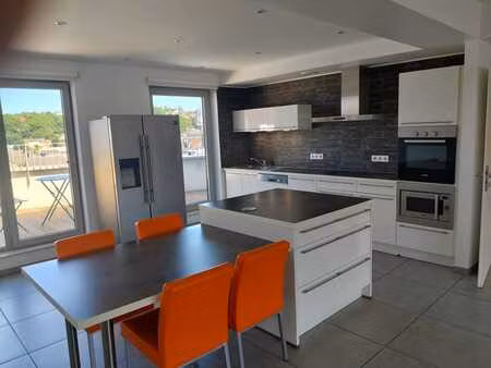 penthouse traversant - 2 terrasses - 2 ch