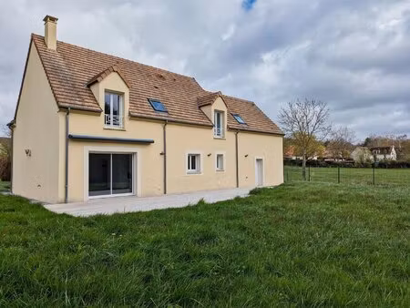 maison familiale récente faiblement énergivore