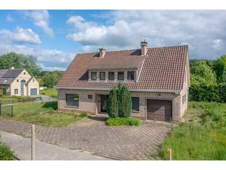 maison prête à vivre sur 50a avec vue dégagée
